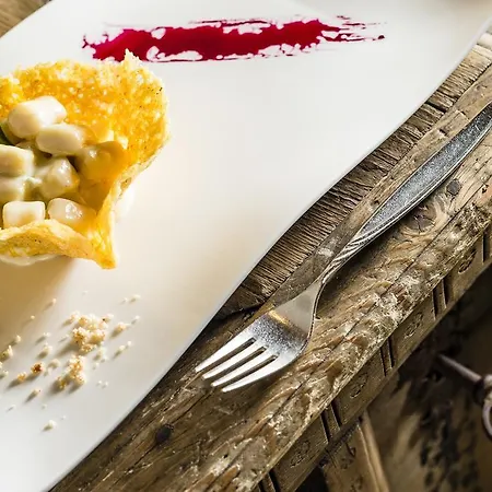 Dorfer Alpine&charming 4*