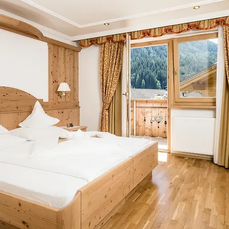 Dorfer Alpine&charming 4*